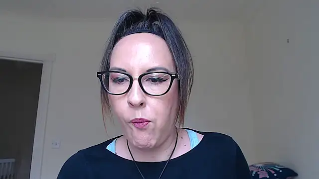 Snapshot of PsychicDominatrix chatting on May 29, 2026, 1:31 pm PsychicDominatrix online show from May 29, 2026, 1:31 pm