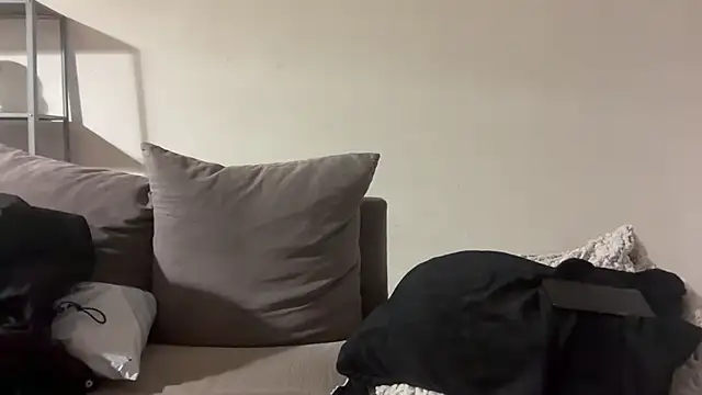 LouveduDiable online show from February 8, 2026, 9:07 pm