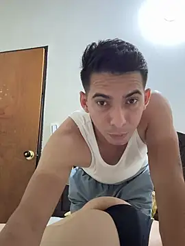 Snapshot of thebestshow1 chatting on March 1, 2026, 5:59 pm thebestshow1 online show from March 1, 2026, 5:59 pm