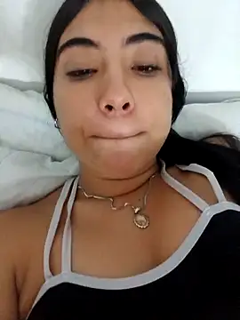 Snapshot of Ailen-cute chatting on February 16, 2026, 3:41 pm Ailen-cute online show from February 16, 2026, 3:41 pm