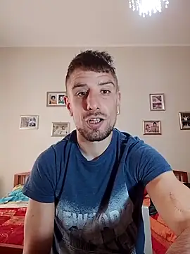 Snapshot of Mcsimotoro chatting on April 10, 2026, 9:58 am Mcsimotoro online show from April 10, 2026, 9:58 am