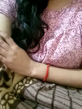 Hot Fiza0 online show from February 3, 2026, 4:56 pm