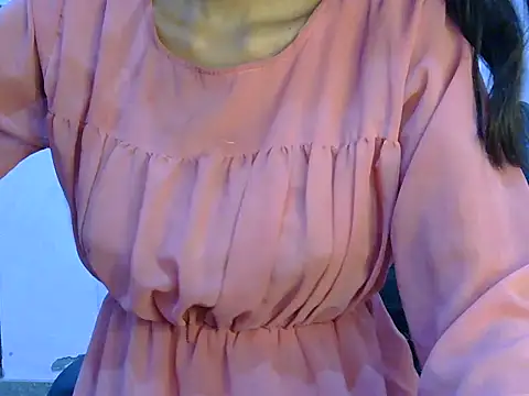 angelpriya  online show from May 4, 2026, 1:51 pm