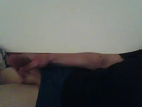 yulistar33 online show from May 2, 2026, 11:59 am
