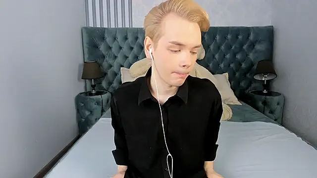 Je Salvatore online show from February 4, 2026, 7:47 am