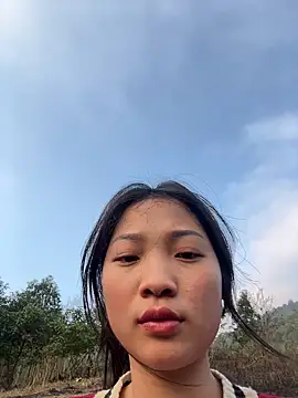 Snapshot of Lyn-be99 chatting on February 5, 2026, 9:58 am Lyn-be99 online show from February 5, 2026, 9:58 am