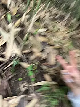 Snapshot of Lyn-be99 chatting on February 15, 2026, 4:09 am Lyn-be99 online show from February 15, 2026, 4:09 am