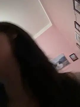 Lyn-be99 online show from April 9, 2026, 4:23 am