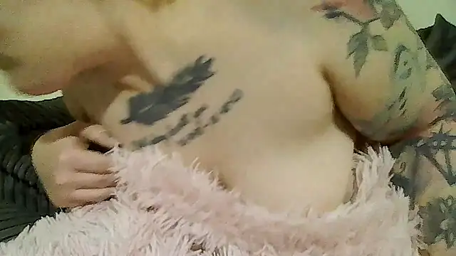 Tiara XOX online show from February 16, 2026, 6:20 am