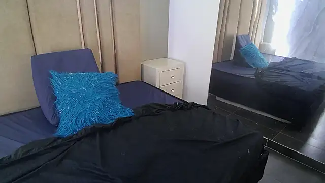 Snapshot of liliana_pink chatting on February 23, 2026, 11:57 pm liliana pink online show from February 23, 2026, 11:57 pm