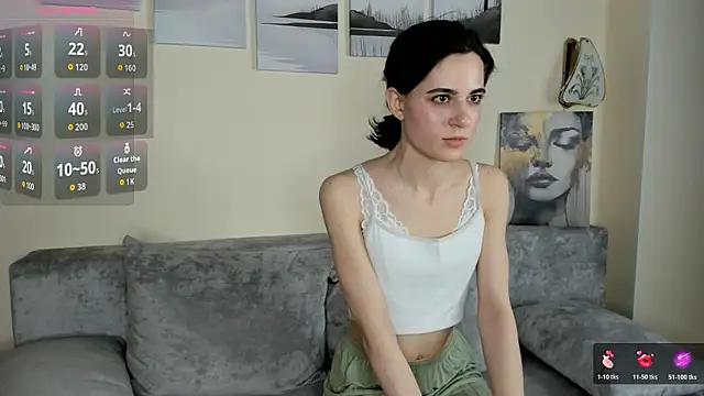 Snapshot of NightSignal chatting on February 1, 2026, 1:31 pm NightSignal online show from February 1, 2026, 1:31 pm