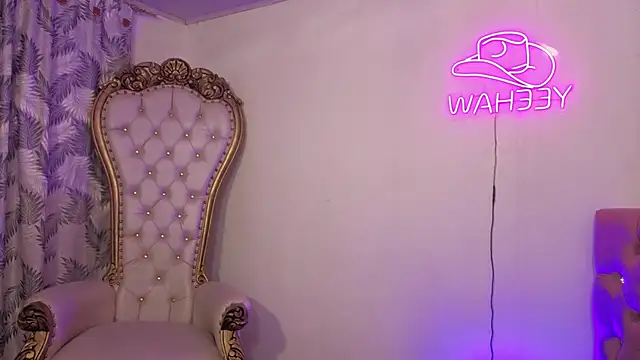 Snapshot of SABRIINA_TAY chatting on April 10, 2026, 2:50 am SABRIINA TAY online show from April 10, 2026, 2:50 am