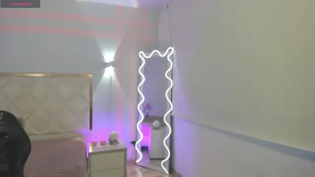 TINY TAY online show from April 11, 2026, 11:25 am