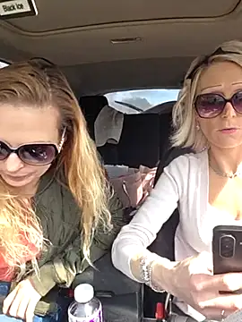 BeautifulFire23 online show from April 4, 2026, 6:27 pm