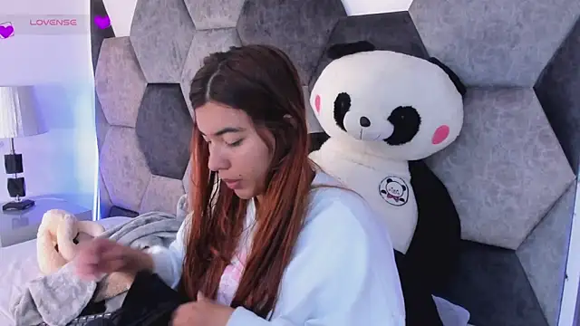 DulceJones online show from February 23, 2026, 8:28 pm