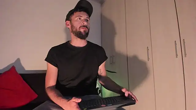 Erickpritz xh online show from March 28, 2026, 10:31 pm