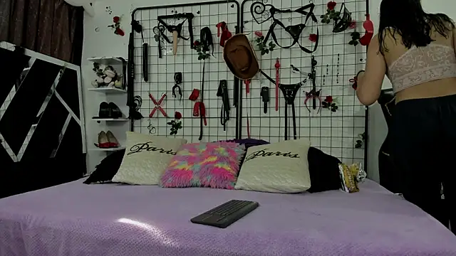 Snapshot of playful-girls chatting on February 17, 2026, 1:40 pm playful-girls online show from February 17, 2026, 1:40 pm