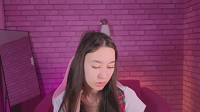 Nicole Brownie online show from April 4, 2026, 1:26 am