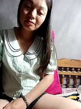 Rose-222 online show from May 11, 2026, 10:40 pm