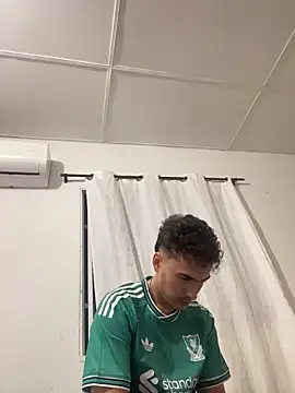 Snapshot of vanilla_Kush chatting on February 28, 2026, 9:10 am vanilla Kush online show from February 28, 2026, 9:10 am