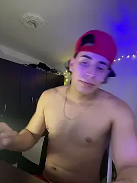 Maximuz1920 online show from April 18, 2026, 5:44 am