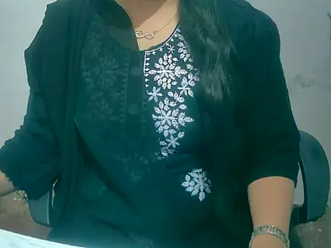 Cute Aliyaa online show from March 3, 2026, 8:20 am