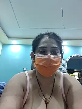 Snapshot of diyam4002 chatting on February 14, 2026, 9:06 am diyam4002 online show from February 14, 2026, 9:06 am