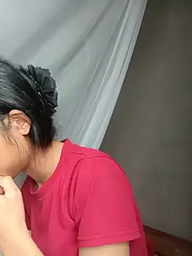 Snapshot of Hoa-tuylip chatting on May 20, 2026, 1:34 am Hoa-tuylip online show from May 20, 2026, 1:34 am