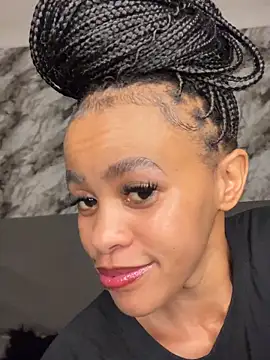 Hot Mess18 online show from April 27, 2026, 6:50 pm