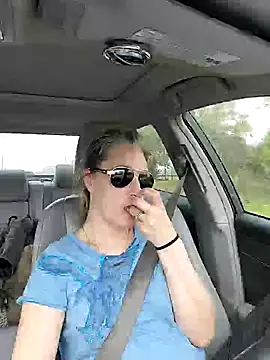 Sunflower0025 online show from March 11, 2026, 4:35 pm