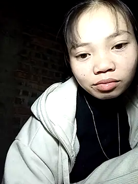 derylove  online show from March 8, 2026, 2:15 am