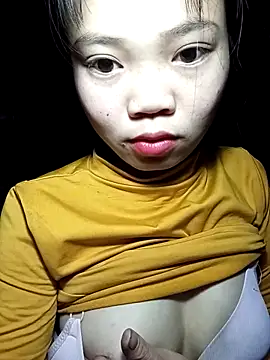 derylove  online show from March 17, 2026, 11:08 pm