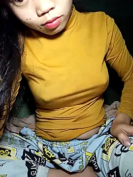 derylove  online show from May 9, 2026, 1:49 pm