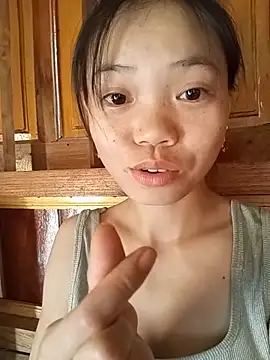 derylove  online show from May 25, 2026, 9:59 am