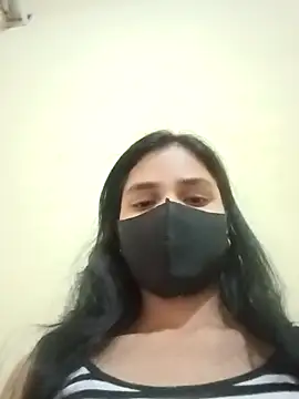 Mahira-- online show from April 25, 2026, 7:33 am