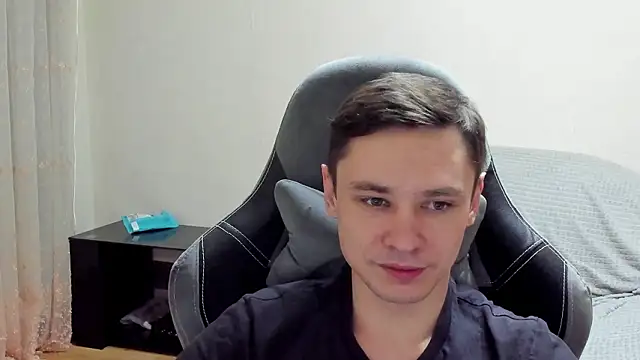 Snapshot of Alexmansuper chatting on March 25, 2026, 8:37 pm Alexmansuper online show from March 25, 2026, 8:37 pm