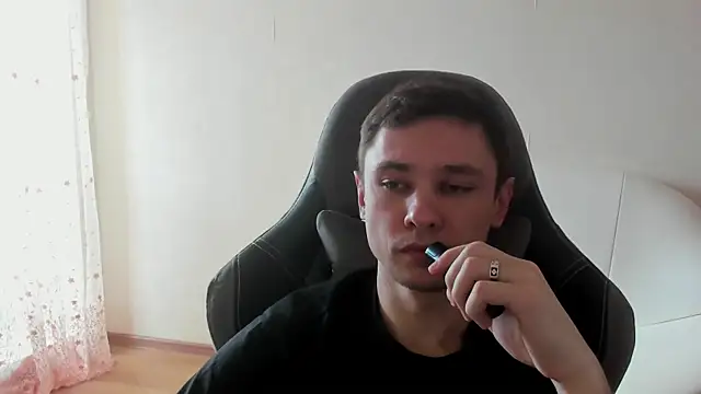 Snapshot of Alexmansuper chatting on March 31, 2026, 10:26 am Alexmansuper online show from March 31, 2026, 10:26 am