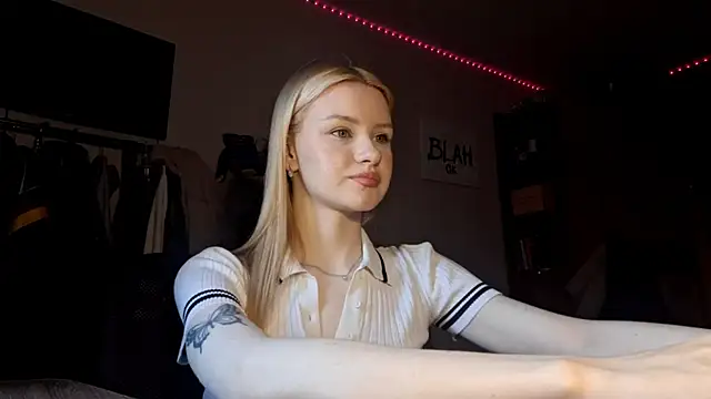 ChongTreece online show from February 13, 2026, 6:09 am