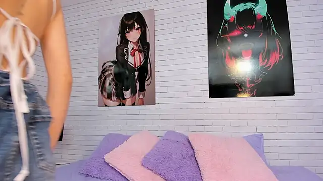 AlanaaHell online show from February 3, 2026, 8:58 pm