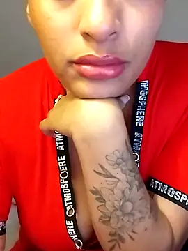 Snapshot of Churitos69 chatting on February 10, 2026, 9:52 pm Churitos69 online show from February 10, 2026, 9:52 pm