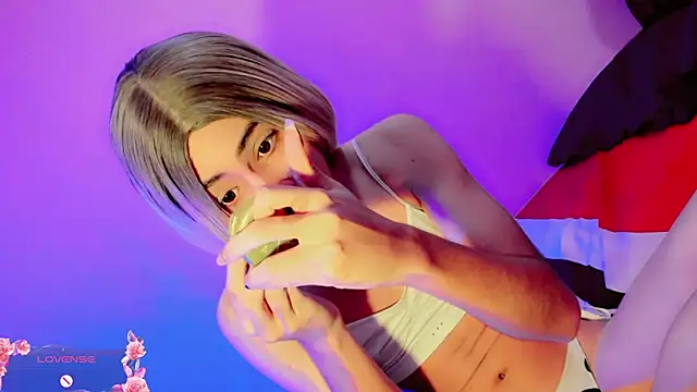 Snapshot of zoe_rous2 chatting on March 10, 2026, 12:43 pm zoe rous2 online show from March 10, 2026, 12:43 pm