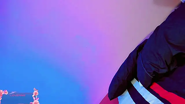 Snapshot of zoe_rous2 chatting on April 1, 2026, 1:12 pm zoe rous2 online show from April 1, 2026, 1:12 pm