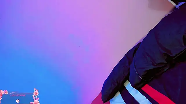 Snapshot of zoe_rous2 chatting on April 1, 2026, 1:41 pm zoe rous2 online show from April 1, 2026, 1:41 pm