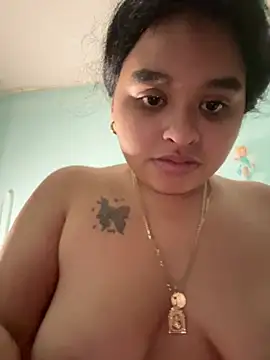 Aloyenita online show from February 1, 2026, 12:26 pm