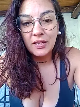 kuramaqueen online show from February 22, 2026, 9:02 pm