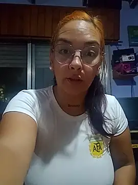 kuramaqueen online show from March 30, 2026, 3:18 am