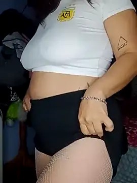 kuramaqueen online show from June 21, 2026, 9:23 am