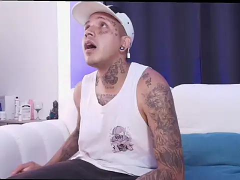 blackout9703 online show from February 14, 2026, 5:43 pm