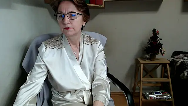 katemodel online show from January 9, 2026, 8:06 am