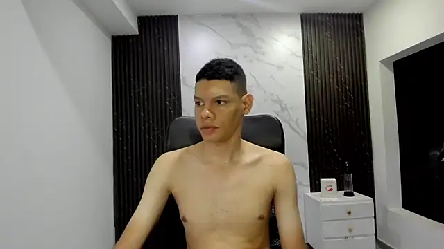 Snapshot of milo_cruz_ chatting on June 14, 2026, 3:41 am milo cruz online show from June 14, 2026, 3:41 am